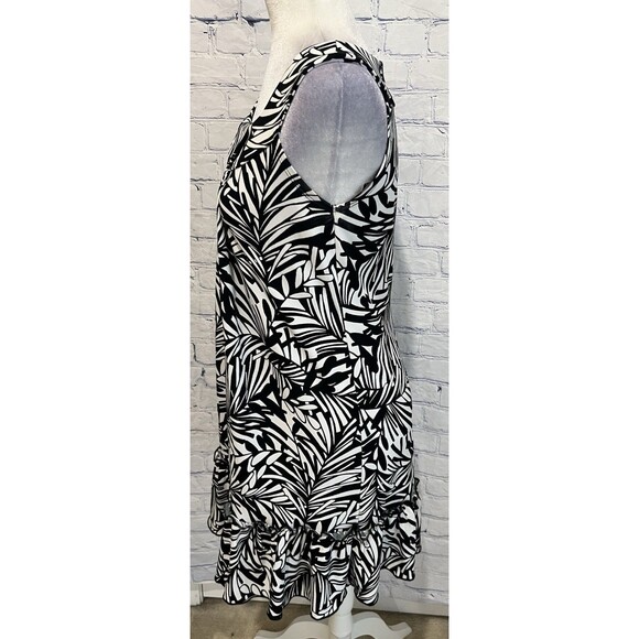 Saint Tropez West Black/White Short Dress Floral Spandex Stretch Size 4 - Picture 3 of 6